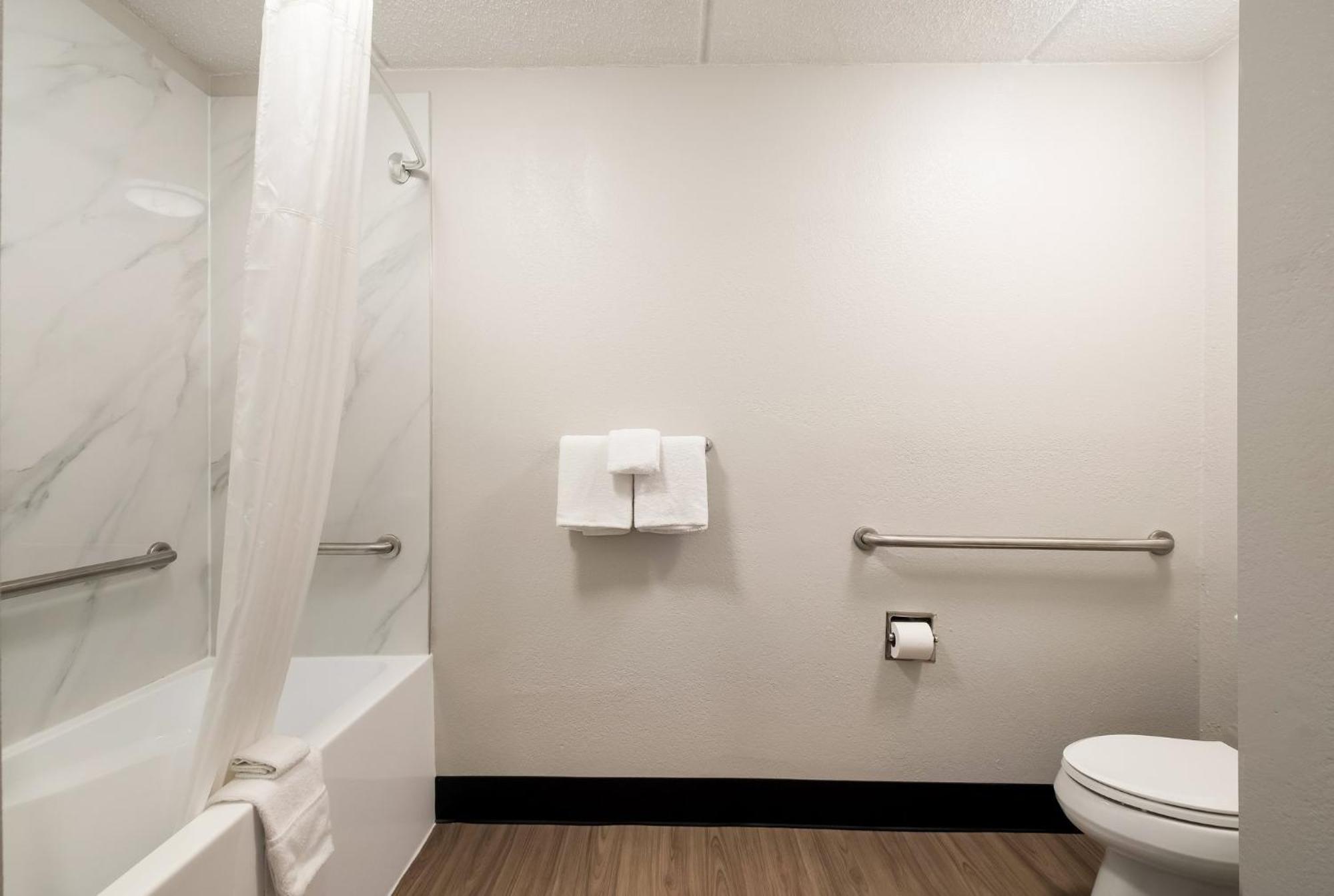 Red Roof Inn Chattanooga - Hamilton Place Экстерьер фото